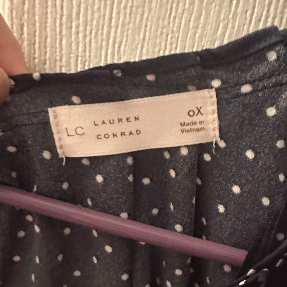 LC Lauren Conrad Navy and White Blouse - Picture 2 of 3